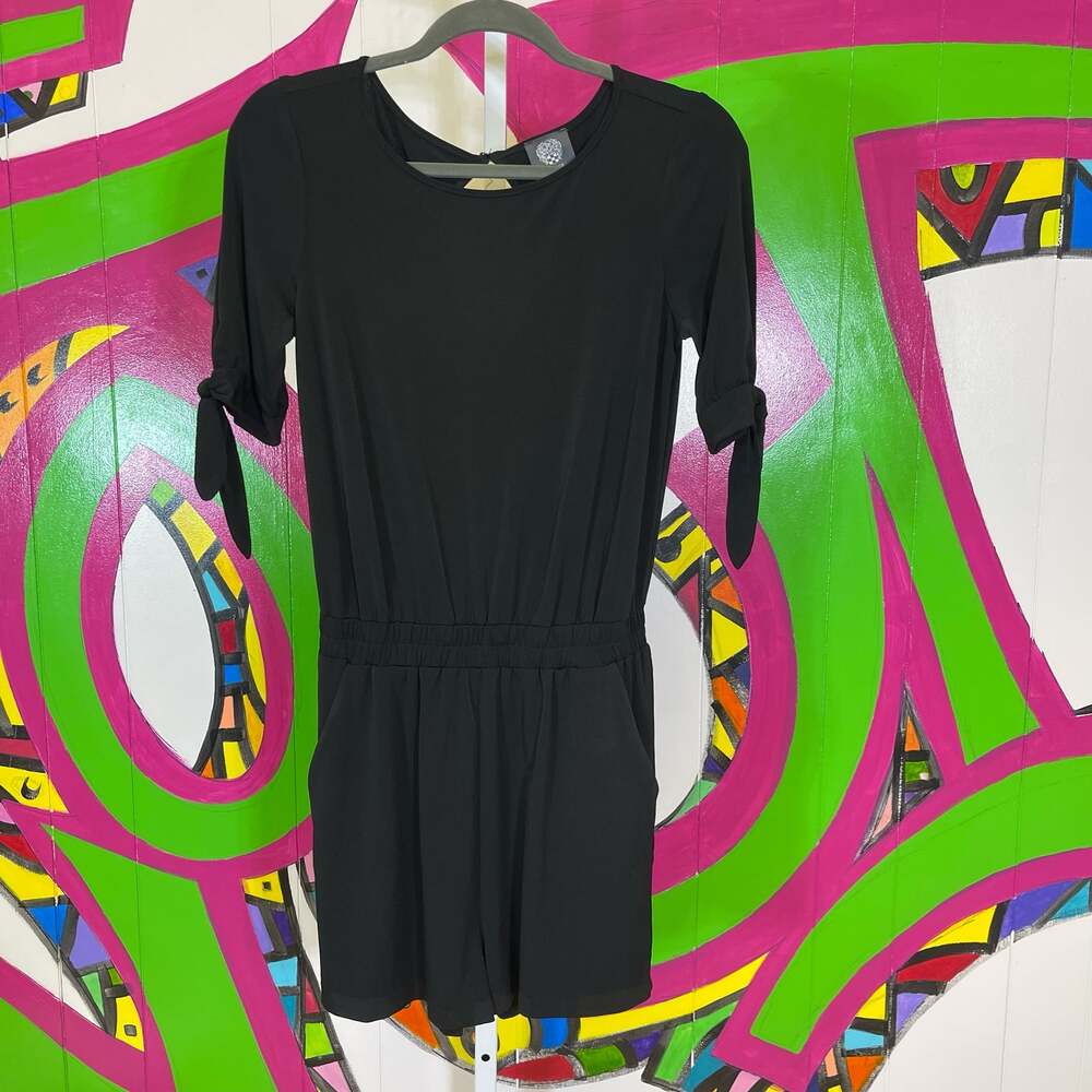 Vince Camuto, Black Romper with pockets. Size XS. In excellent condition!